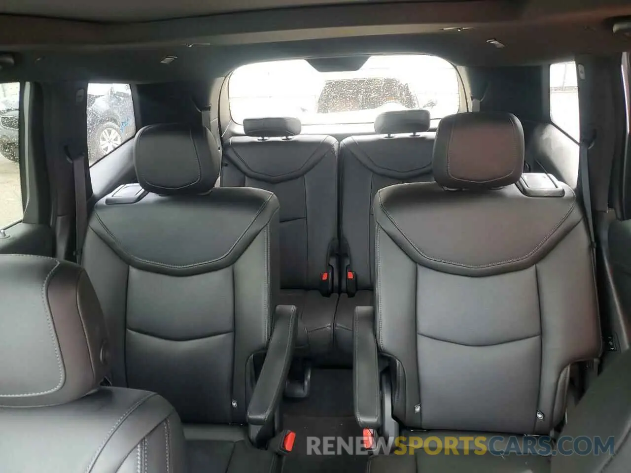 10 Photograph of a damaged car 1GYKPDRS8PZ205145 CADILLAC XT6 2023
