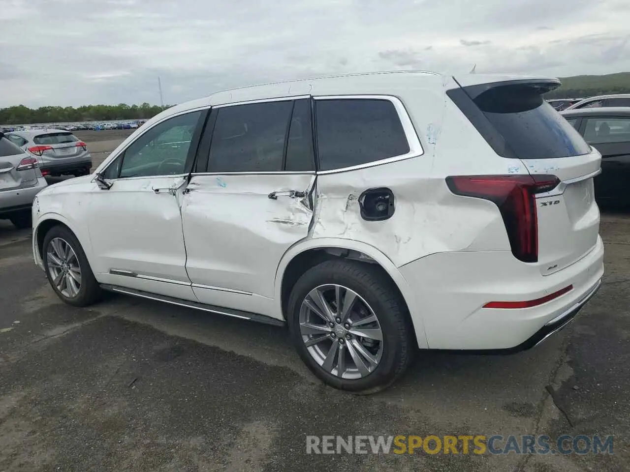 2 Photograph of a damaged car 1GYKPDRS8PZ205145 CADILLAC XT6 2023