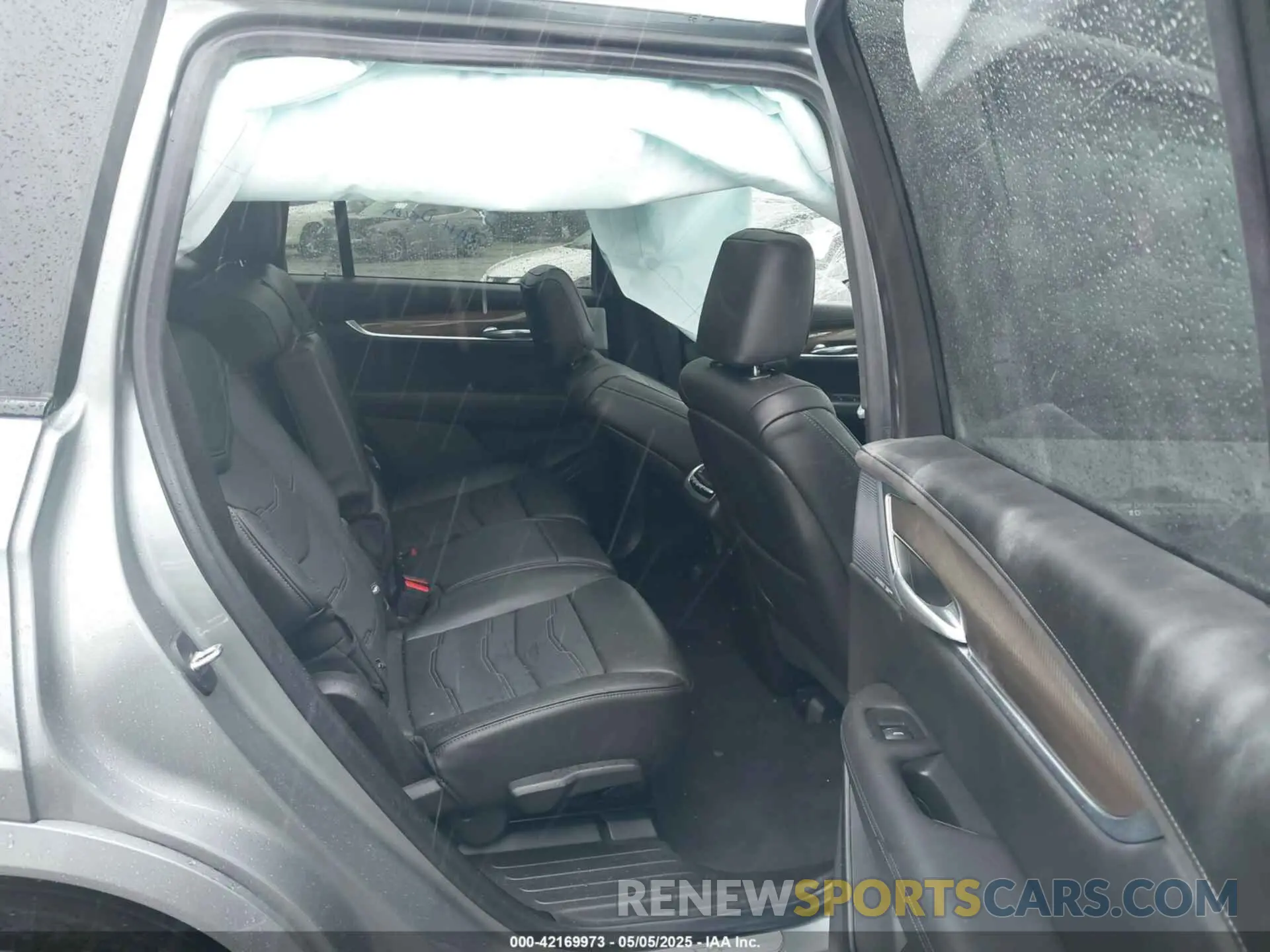 8 Фотография поврежденного автомобиля 1GYKPHRS2PZ179987 CADILLAC XT6 2023