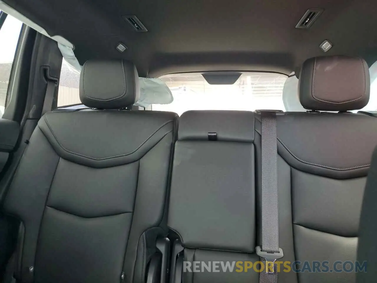 10 Photograph of a damaged car 1GYKPAR42RZ750678 CADILLAC XT6 2024