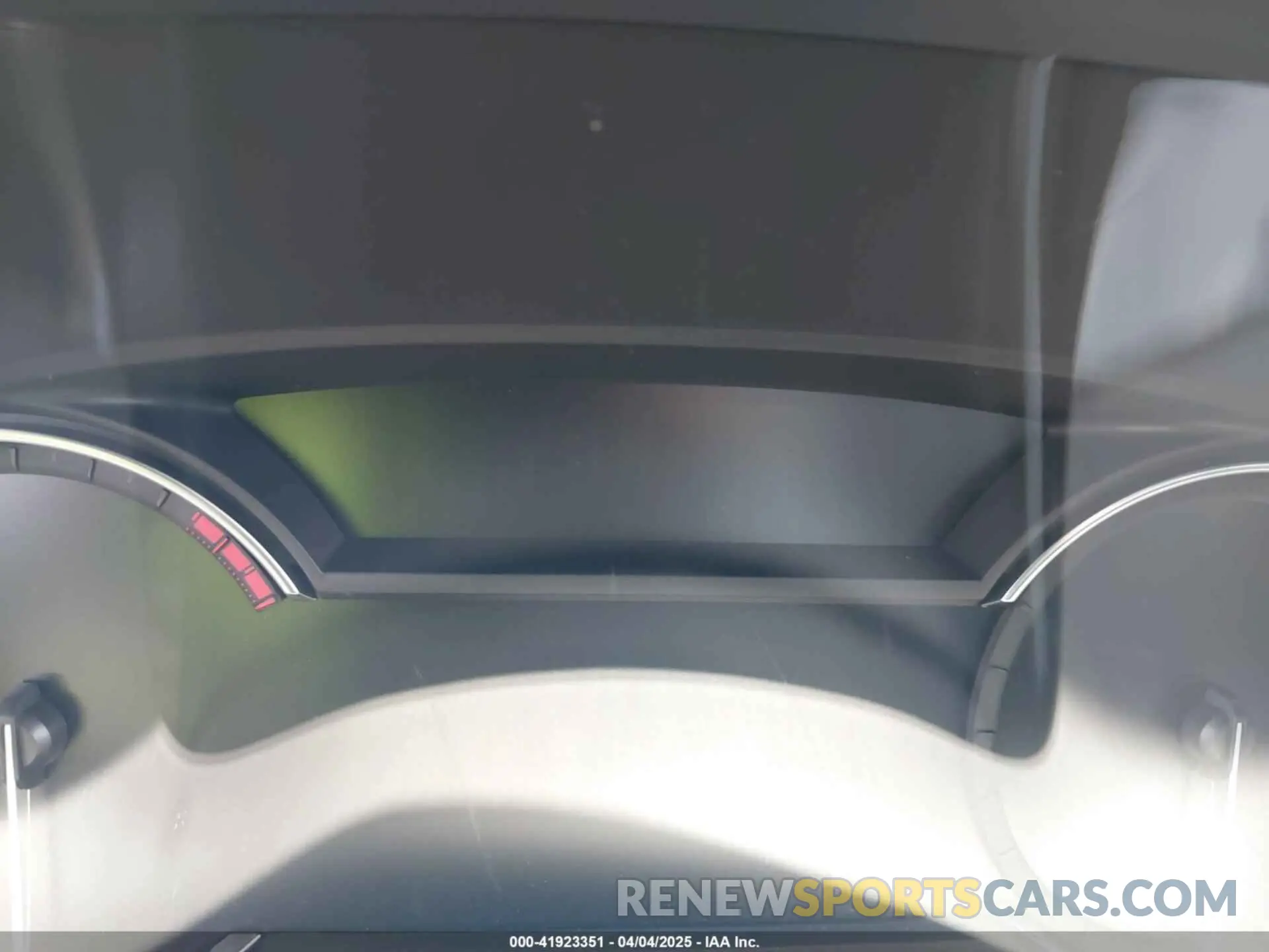 15 Photograph of a damaged car 1GYKPAR48RZ747722 CADILLAC XT6 2024