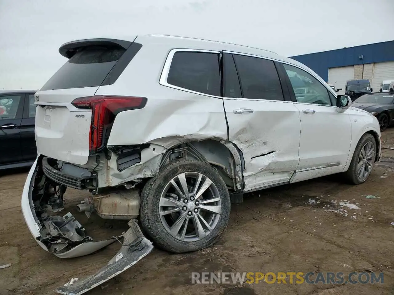 3 Photograph of a damaged car 1GYKPDRS0RZ759007 CADILLAC XT6 2024