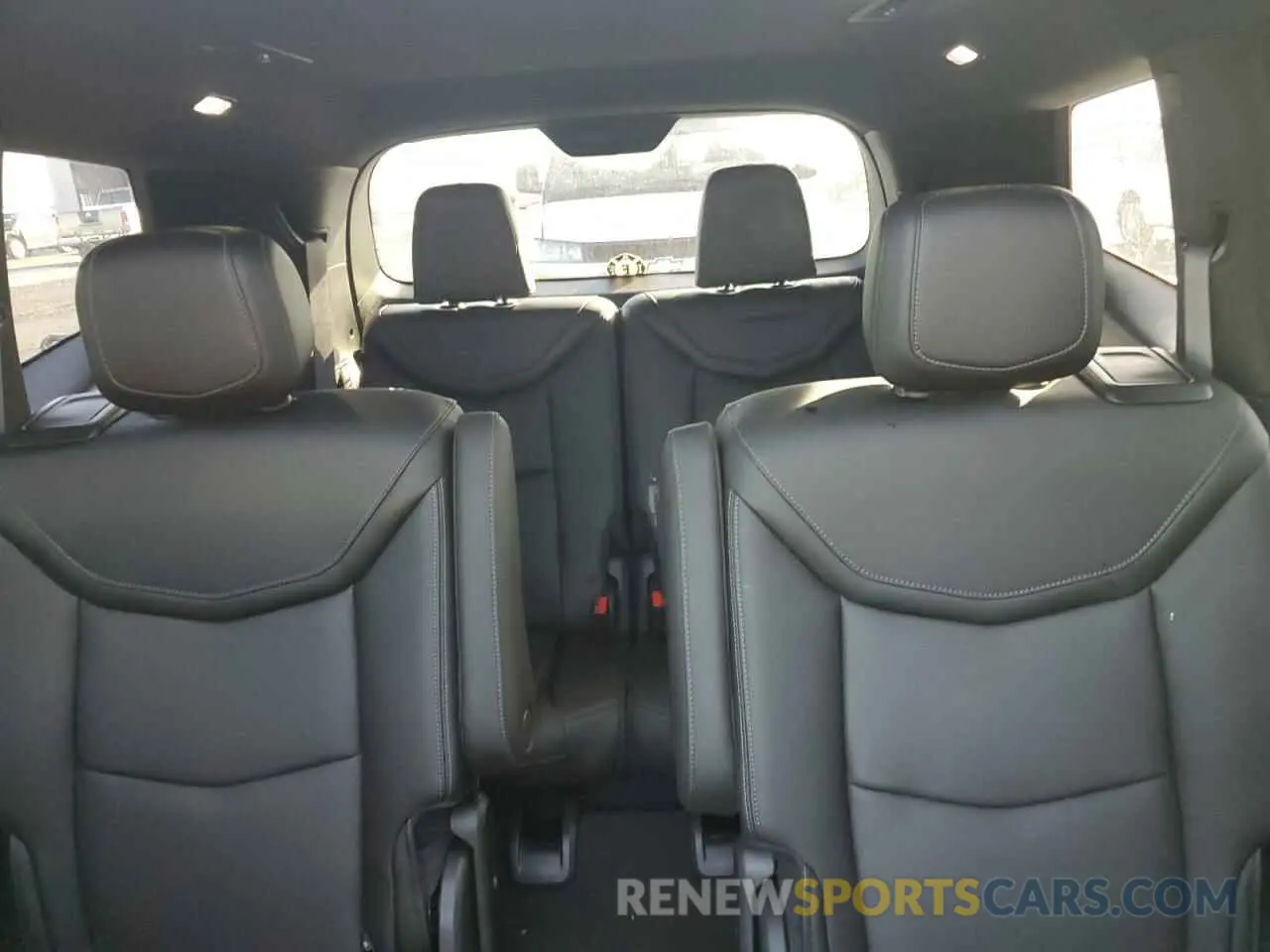 10 Photograph of a damaged car 1GYKPDRS4RZ709047 CADILLAC XT6 2024