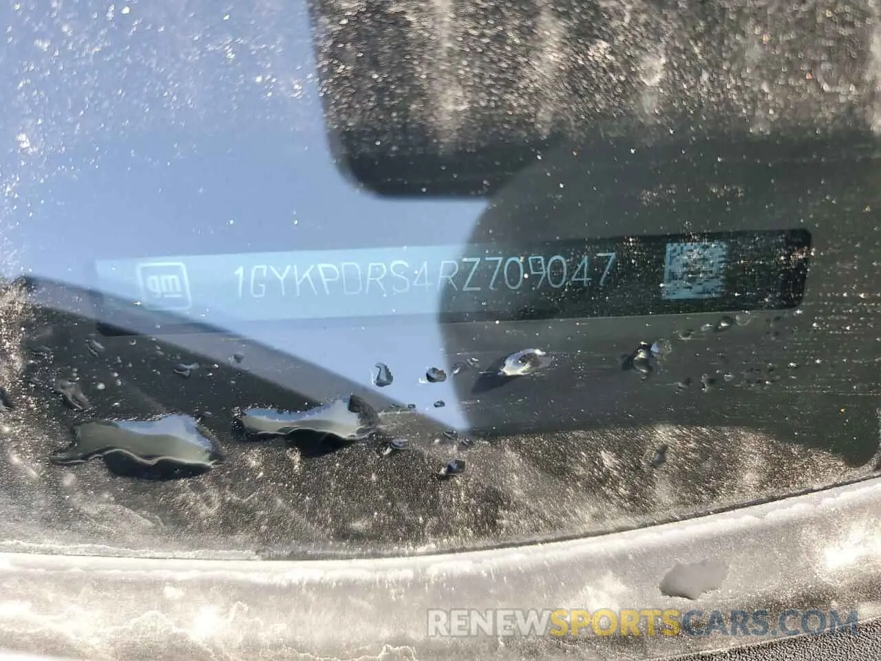 15 Photograph of a damaged car 1GYKPDRS4RZ709047 CADILLAC XT6 2024