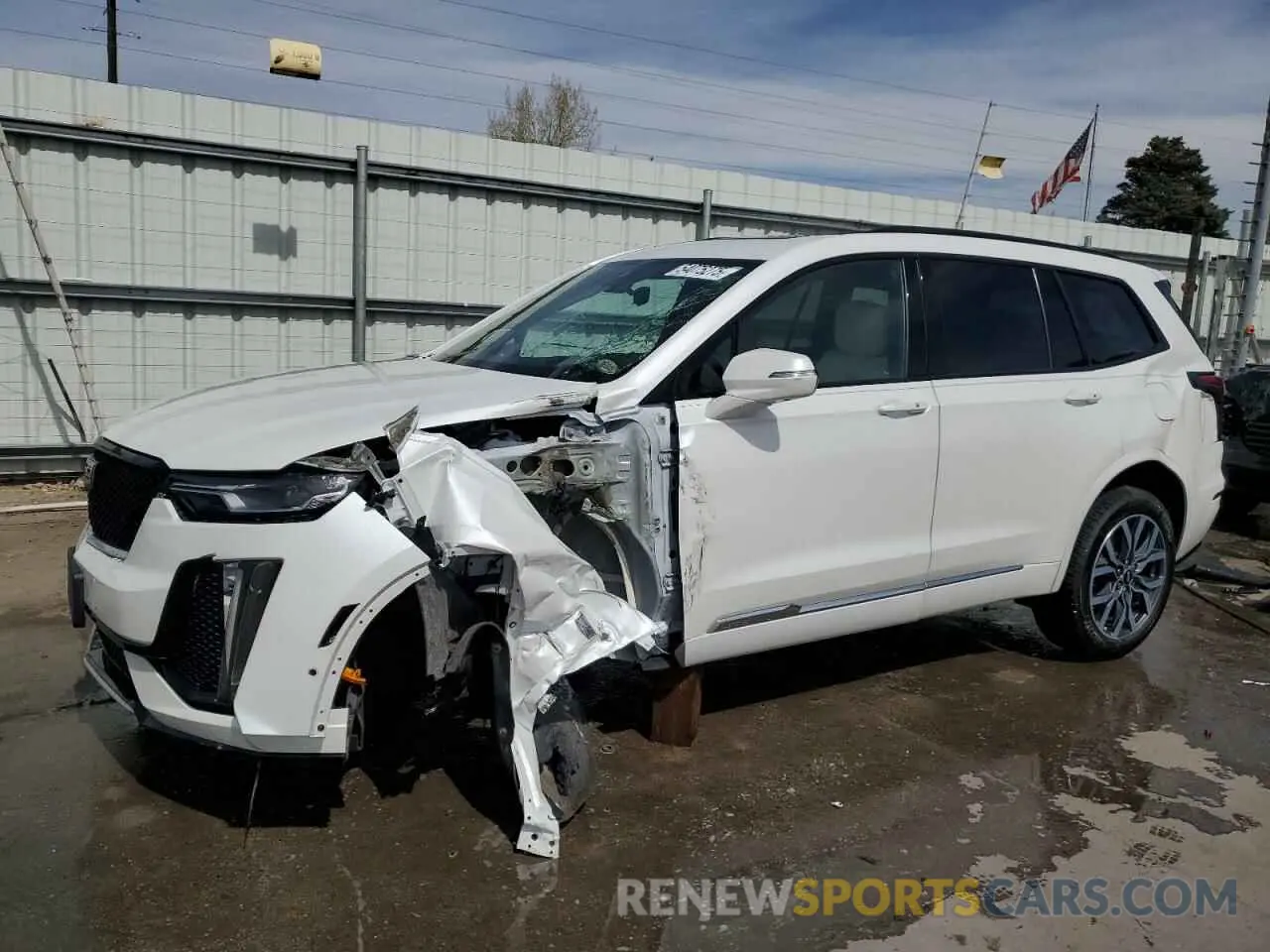 1 Photograph of a damaged car 1GYKPGRS0RZ737378 CADILLAC XT6 2024