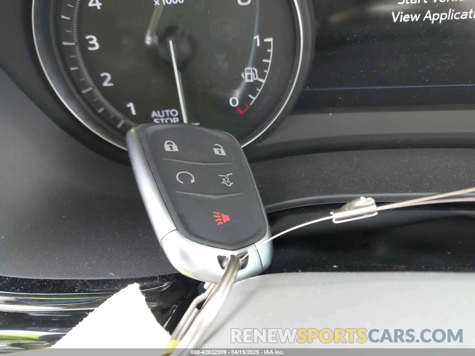 11 Photograph of a damaged car 1GYKPCRS4SZ129832 CADILLAC XT6 2025