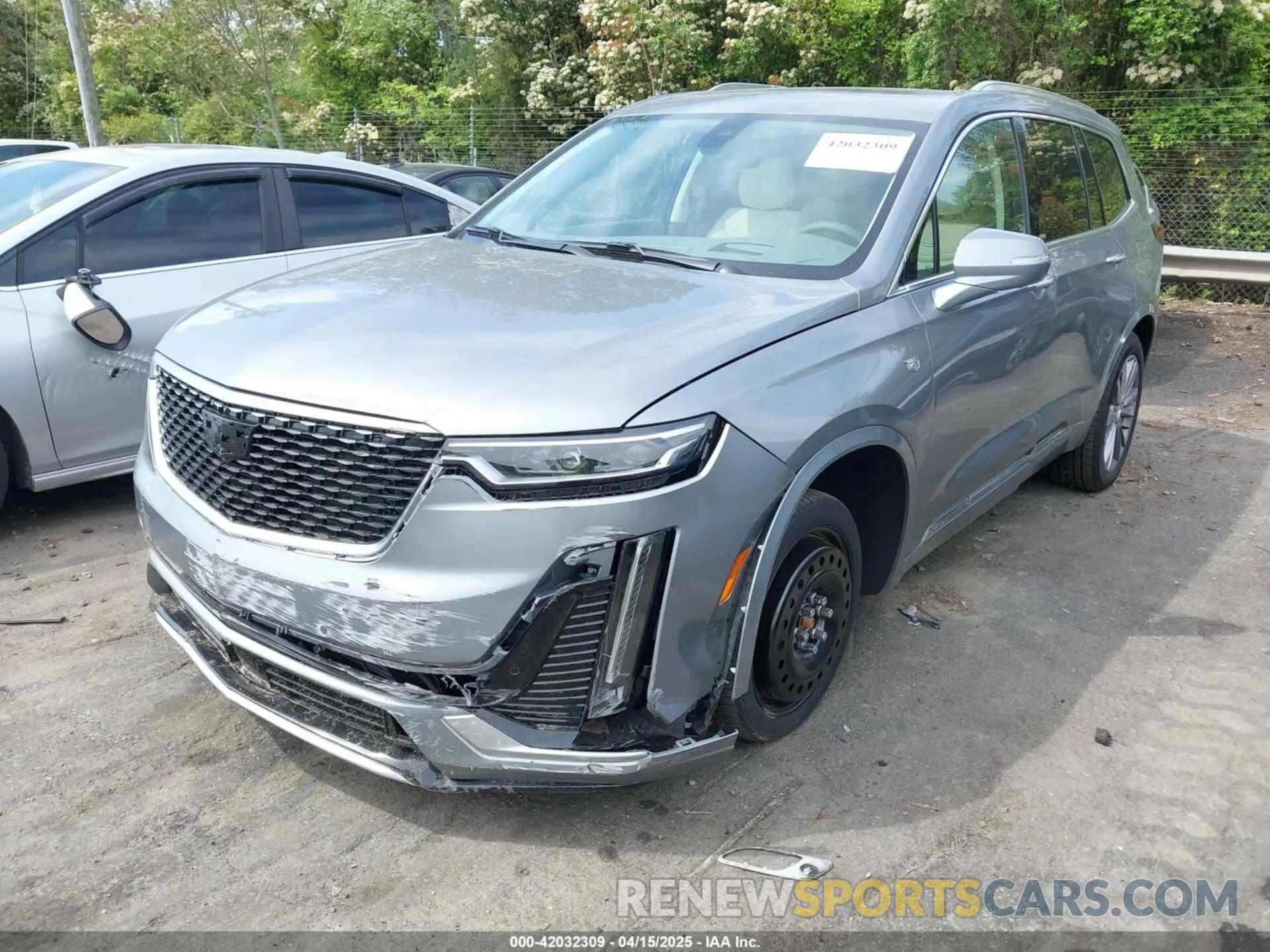 2 Photograph of a damaged car 1GYKPCRS4SZ129832 CADILLAC XT6 2025
