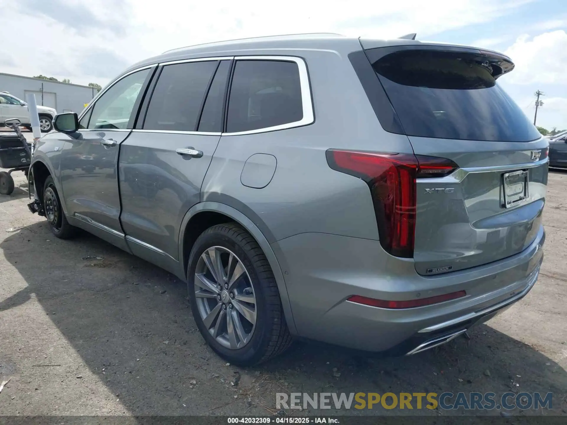 3 Photograph of a damaged car 1GYKPCRS4SZ129832 CADILLAC XT6 2025