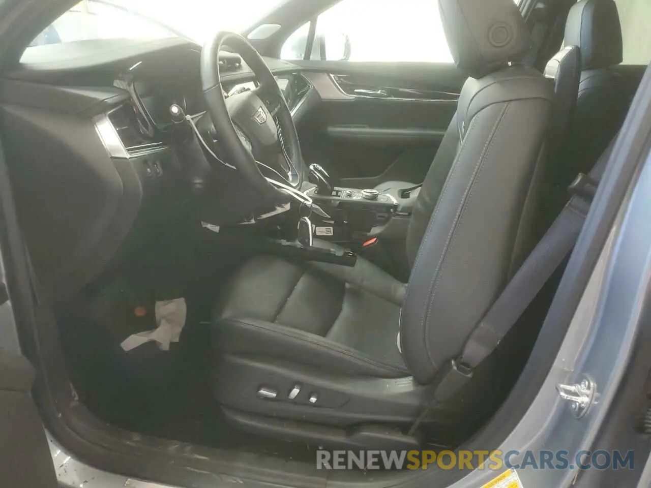 7 Photograph of a damaged car 1GYKPCRS6SZ119772 CADILLAC XT6 2025