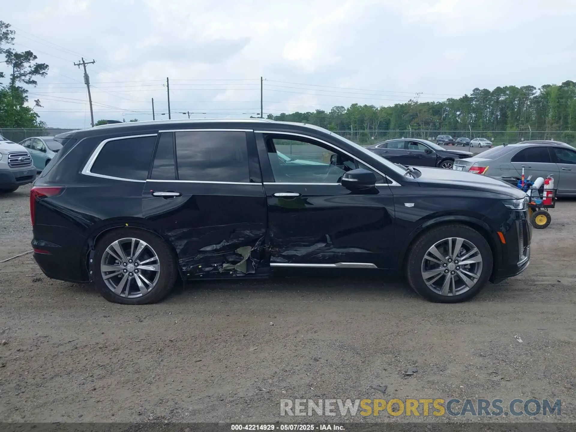 13 Фотография поврежденного автомобиля 1GYKPCRS7SZ121871 CADILLAC XT6 2025