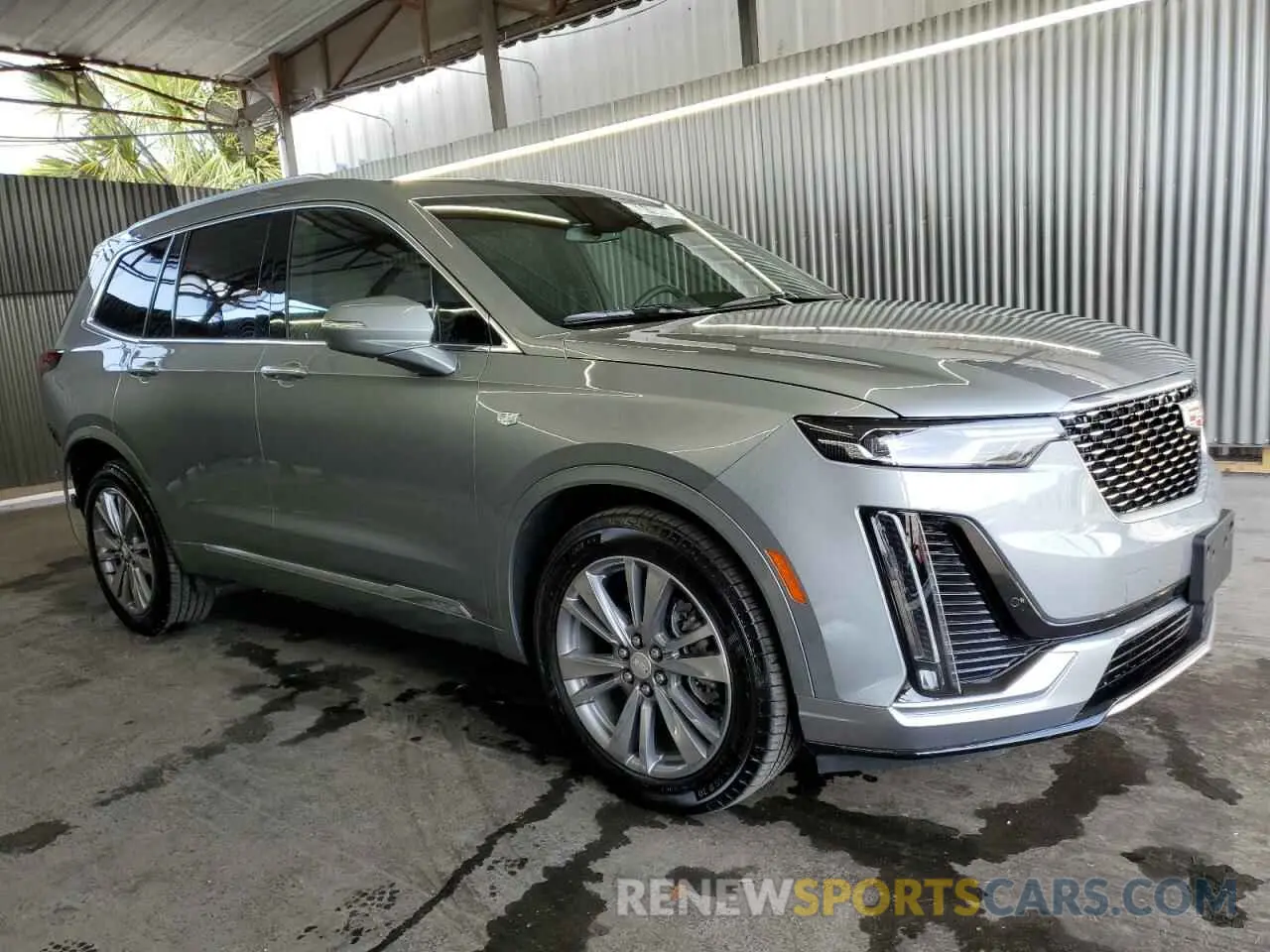4 Photograph of a damaged car 1GYKPDRS6SZ119759 CADILLAC XT6 2025