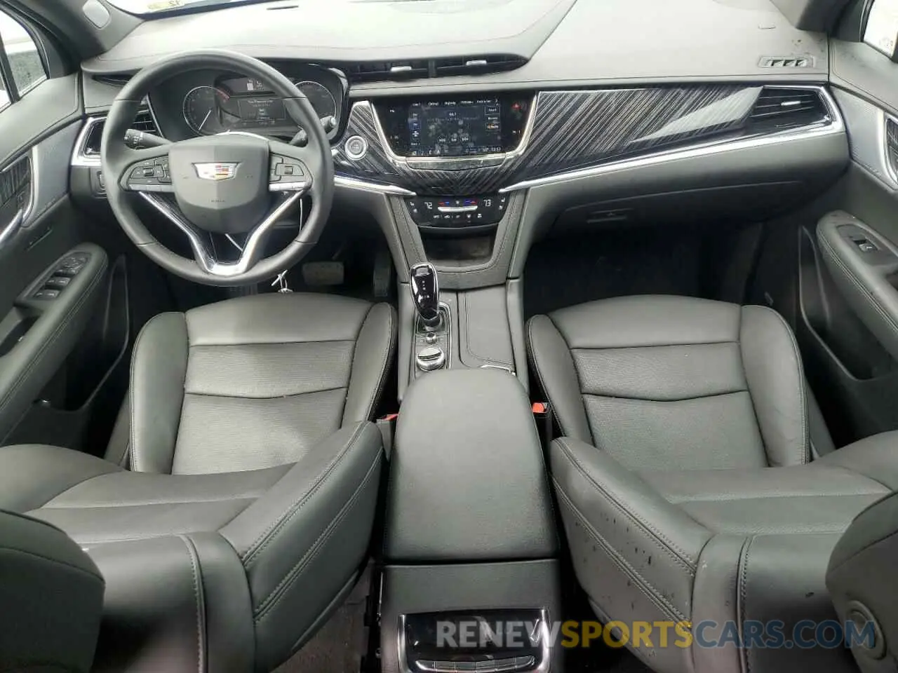 8 Photograph of a damaged car 1GYKPDRS7SZ121603 CADILLAC XT6 2025
