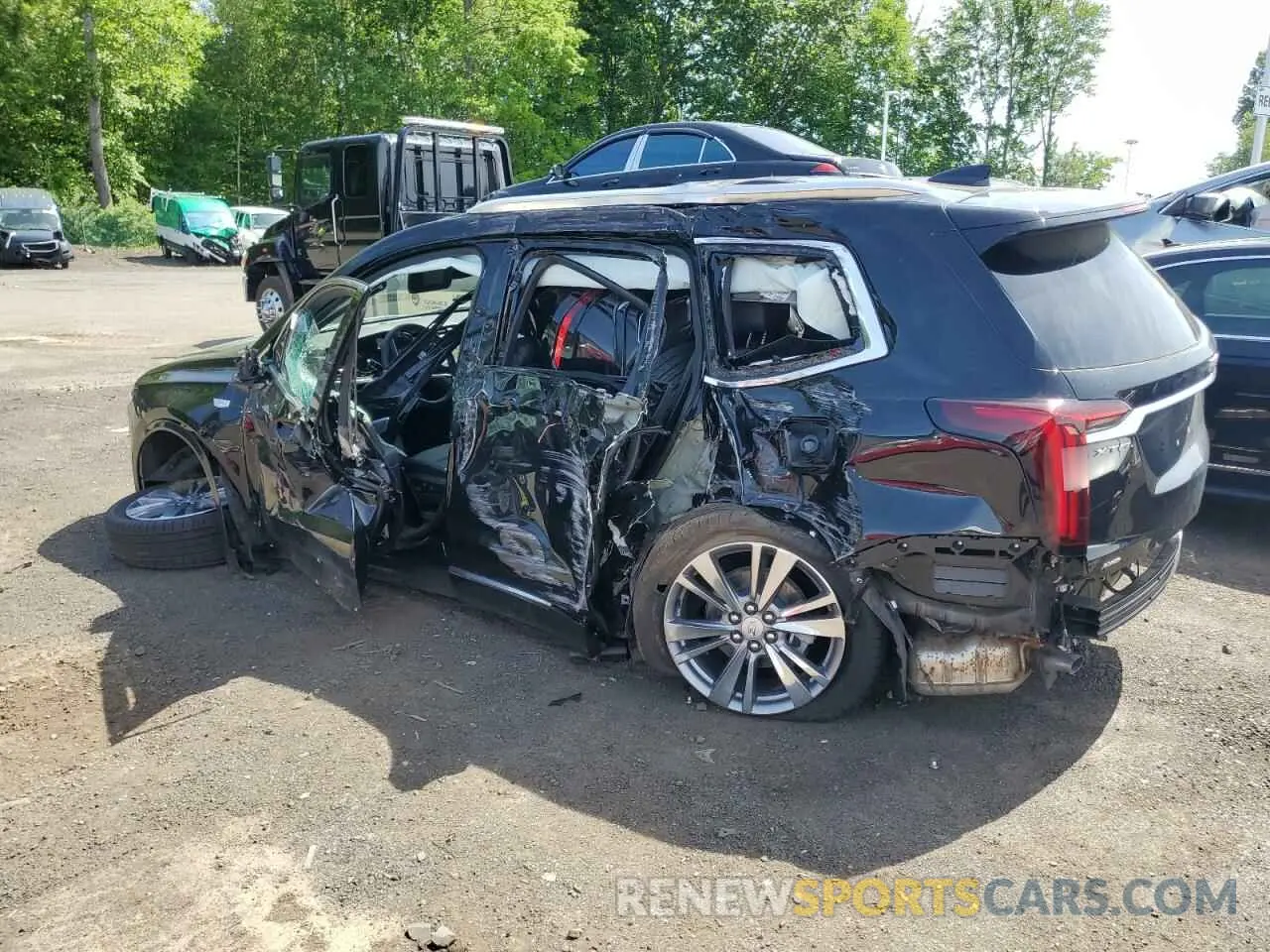 2 Фотография поврежденного автомобиля 1GYKPDRS9SZ120694 CADILLAC XT6 2025