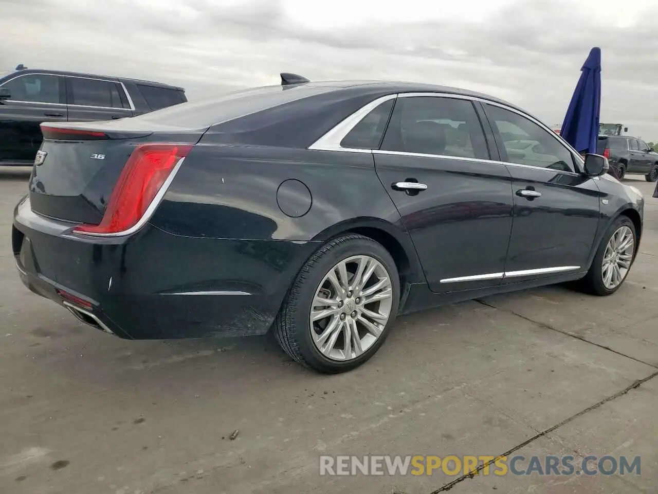 3 Photograph of a damaged car 2G61M5S30K9133673 CADILLAC XTS 2019
