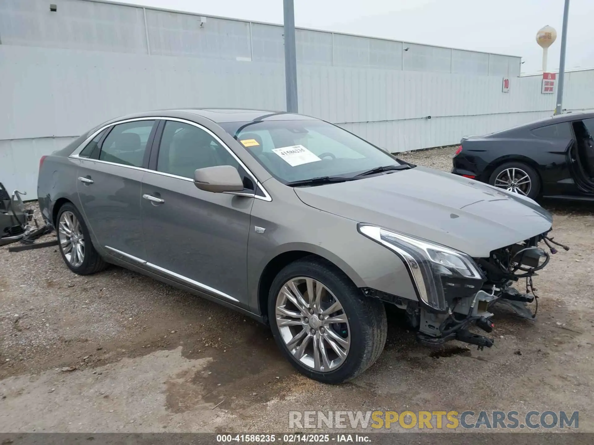 1 Photograph of a damaged car 2G61M5S32K9128829 CADILLAC XTS 2019