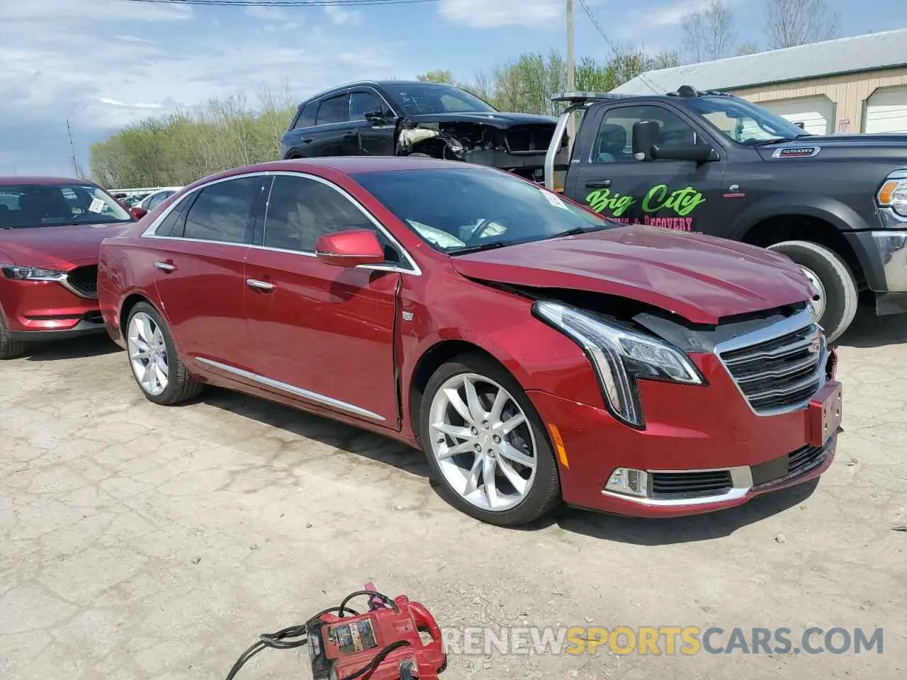 4 Photograph of a damaged car 2G61R5S34K9130745 CADILLAC XTS 2019