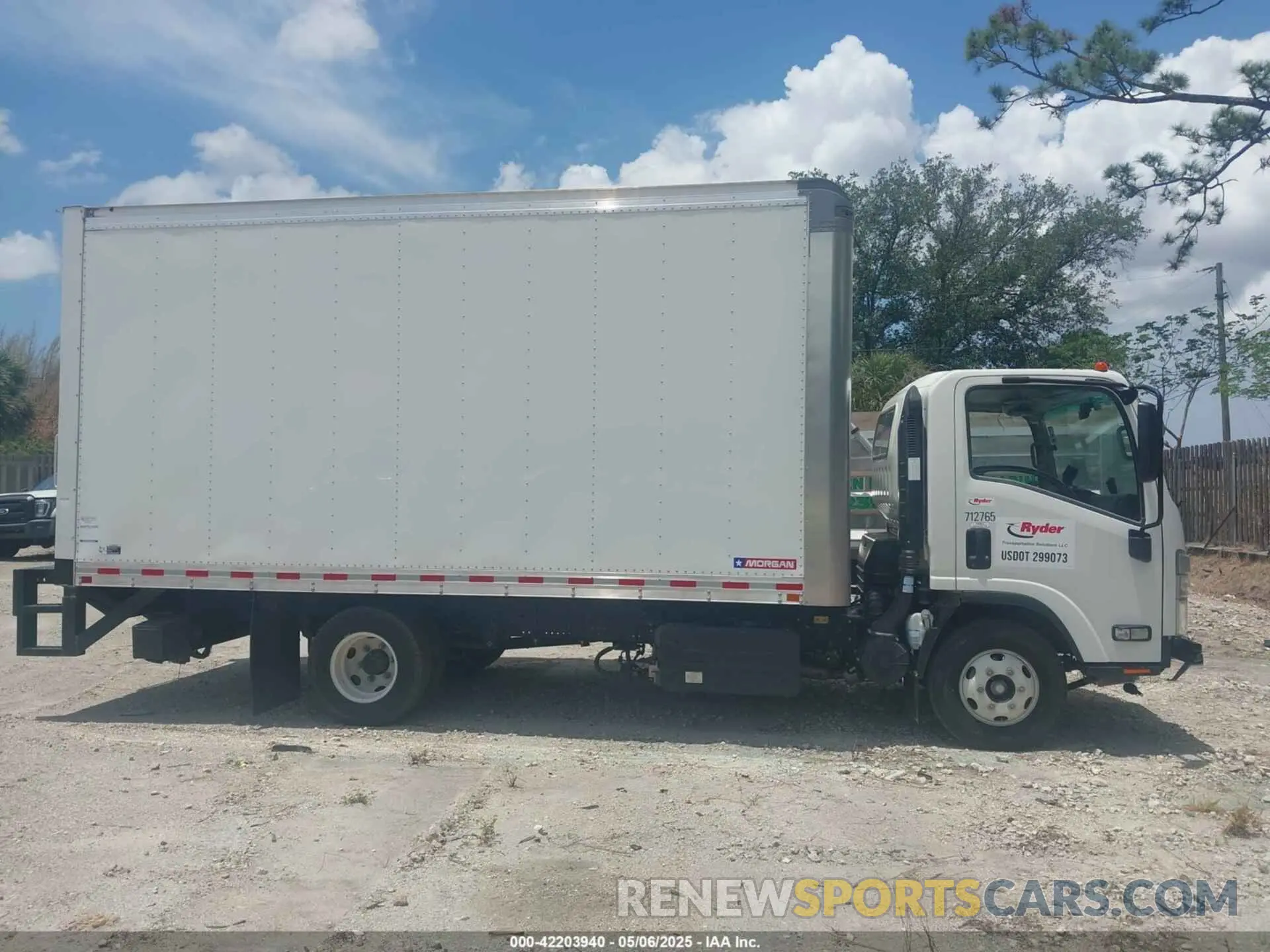 14 Photograph of a damaged car JALCDW166P7014119 CHEVROLET 4500HD LCF DIESEL 2023