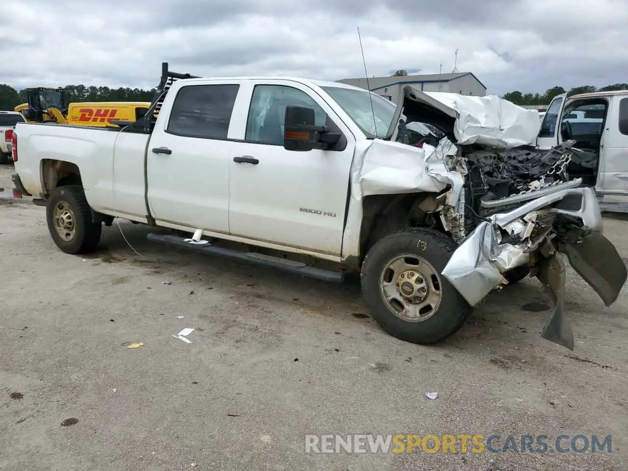 4 Photograph of a damaged car 1GC1CREG7KF108587 CHEVROLET ALL Models 2019