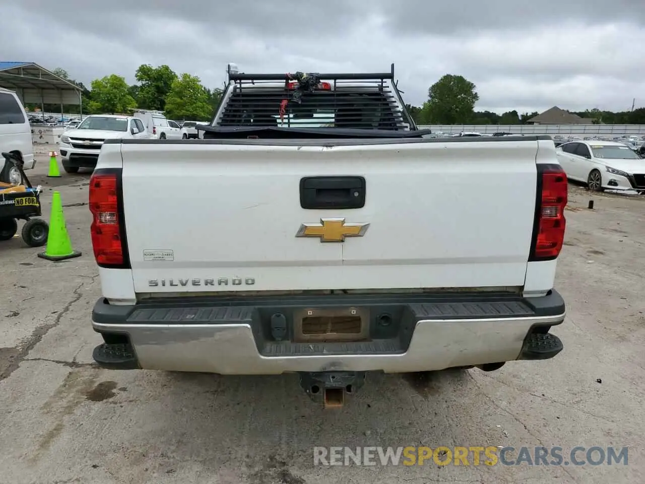 6 Photograph of a damaged car 1GC1CREG7KF108587 CHEVROLET ALL Models 2019