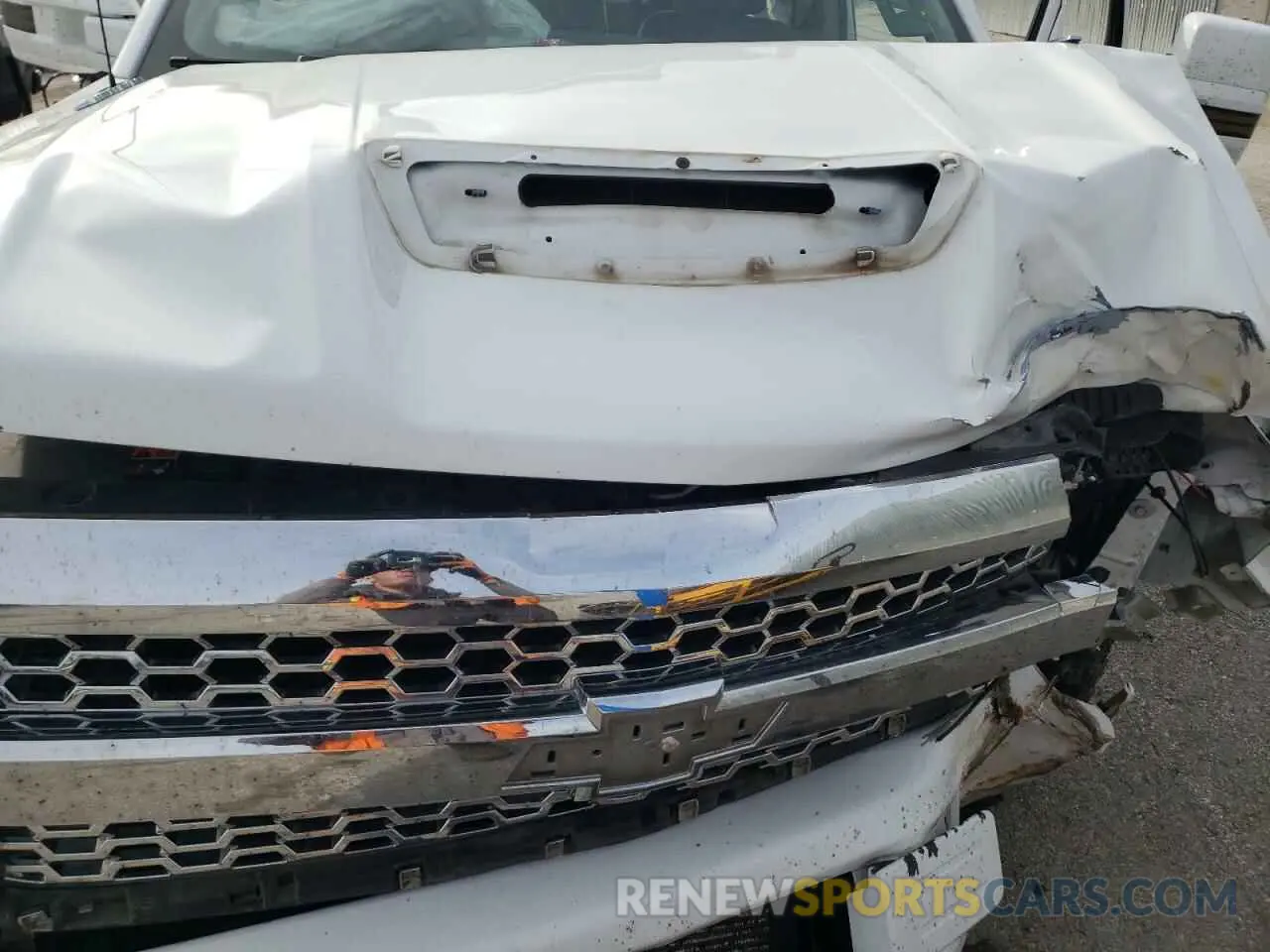 11 Фотография поврежденного автомобиля 1GC1KREY3KF123261 CHEVROLET ALL Models 2019