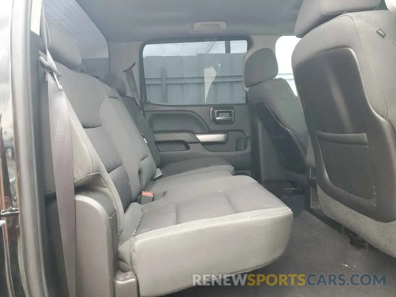 10 Photograph of a damaged car 1GC1KSEG5KF118609 CHEVROLET ALL Models 2019