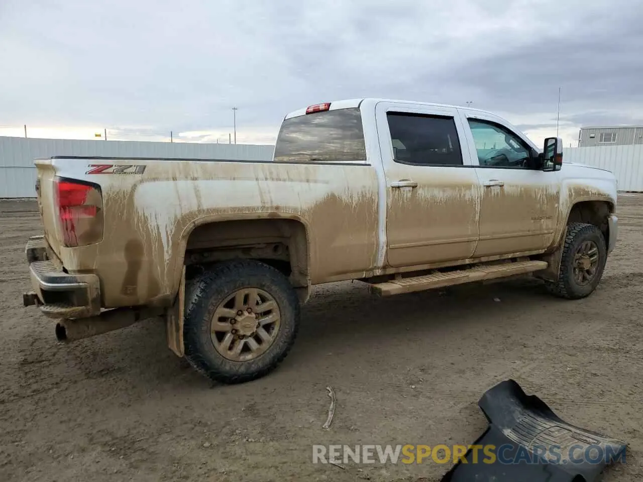 3 Фотография поврежденного автомобиля 1GC1KSEY3KF158308 CHEVROLET ALL Models 2019