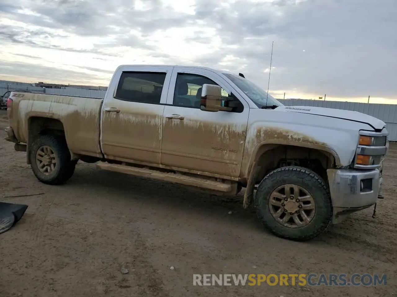 4 Фотография поврежденного автомобиля 1GC1KSEY3KF158308 CHEVROLET ALL Models 2019