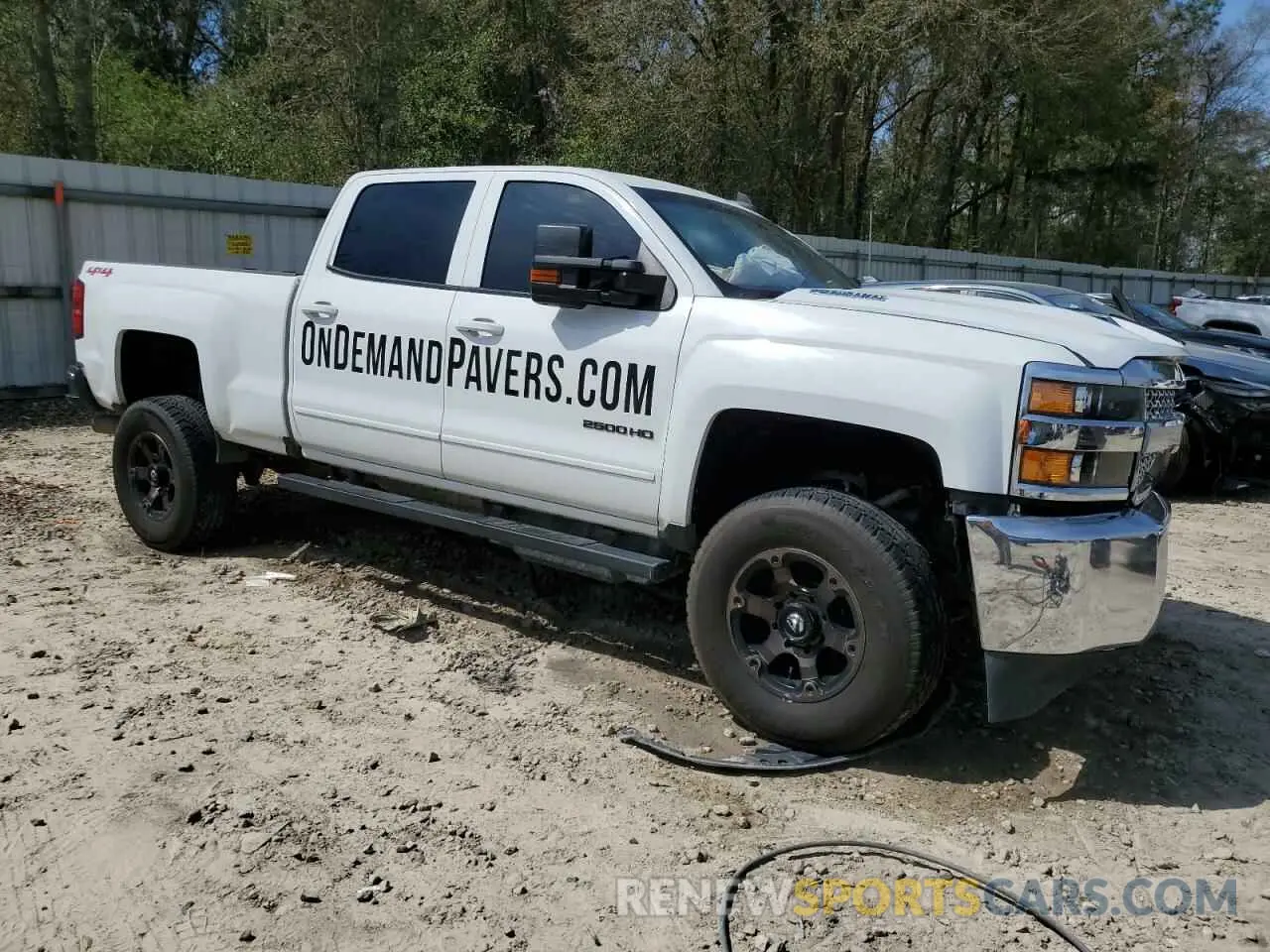 4 Photograph of a damaged car 1GC1KSEY5KF122636 CHEVROLET ALL Models 2019
