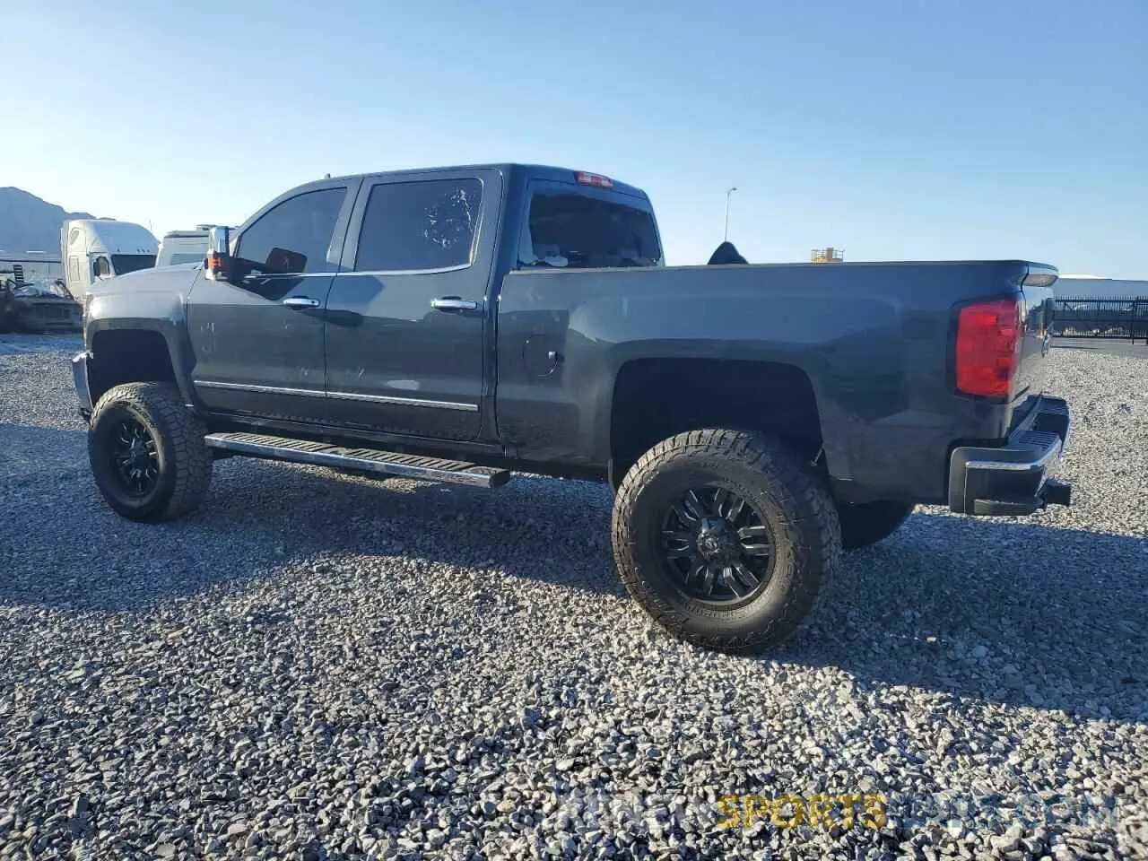 2 Фотография поврежденного автомобиля 1GC1KTEY4KF162048 CHEVROLET ALL Models 2019