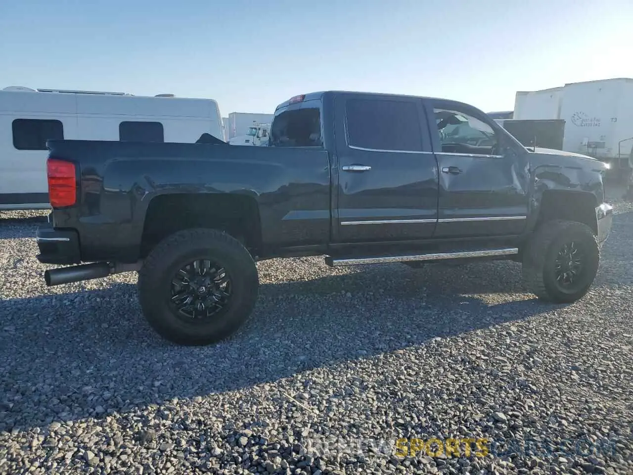 3 Фотография поврежденного автомобиля 1GC1KTEY4KF162048 CHEVROLET ALL Models 2019