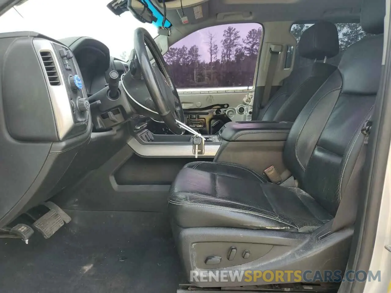 7 Photograph of a damaged car 1GC1KTEY6KF208852 CHEVROLET ALL Models 2019