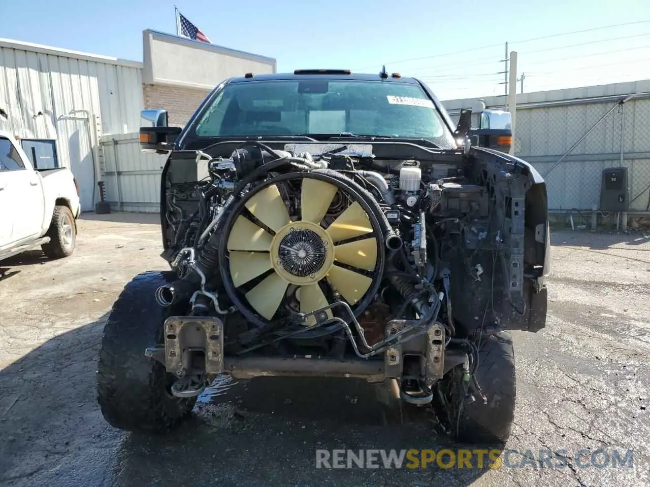 5 Photograph of a damaged car 1GC1KTEY8KF243960 CHEVROLET ALL Models 2019