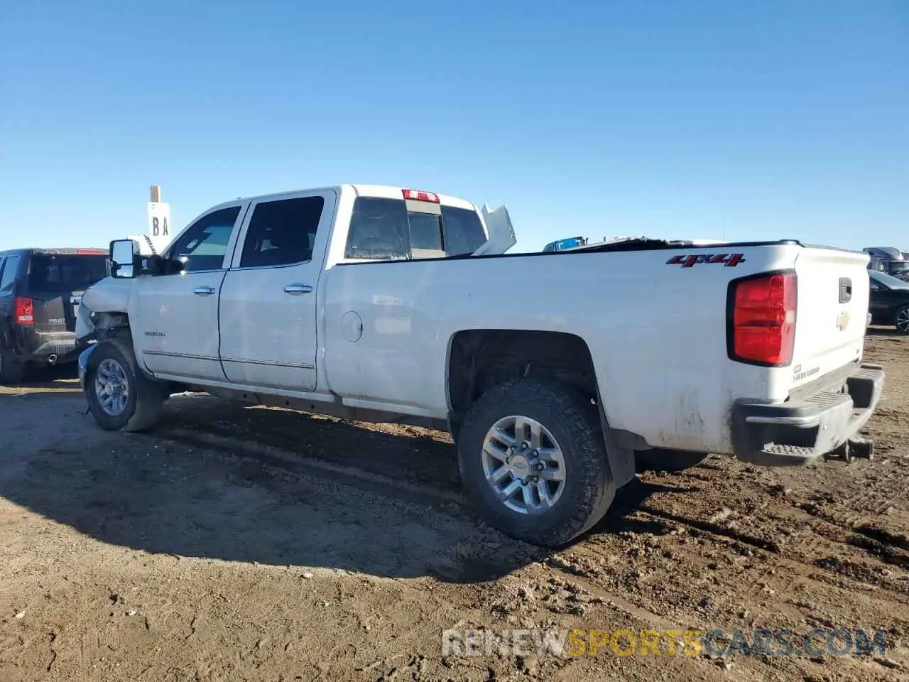 2 Фотография поврежденного автомобиля 1GC4KXCY0KF276409 CHEVROLET ALL Models 2019