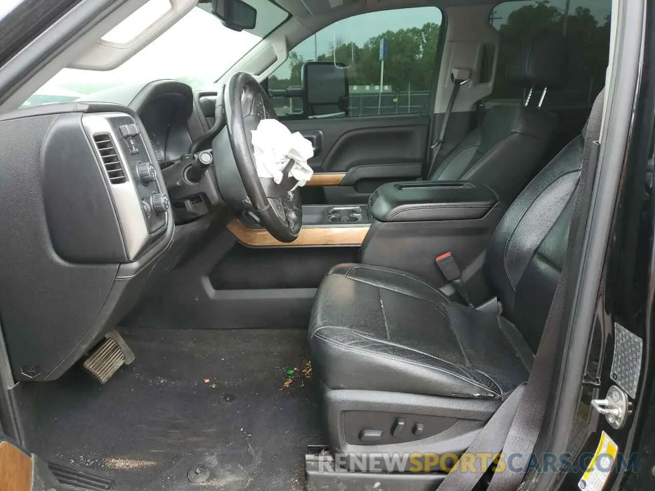 7 Photograph of a damaged car 1GC4KXCY5KF235175 CHEVROLET ALL Models 2019