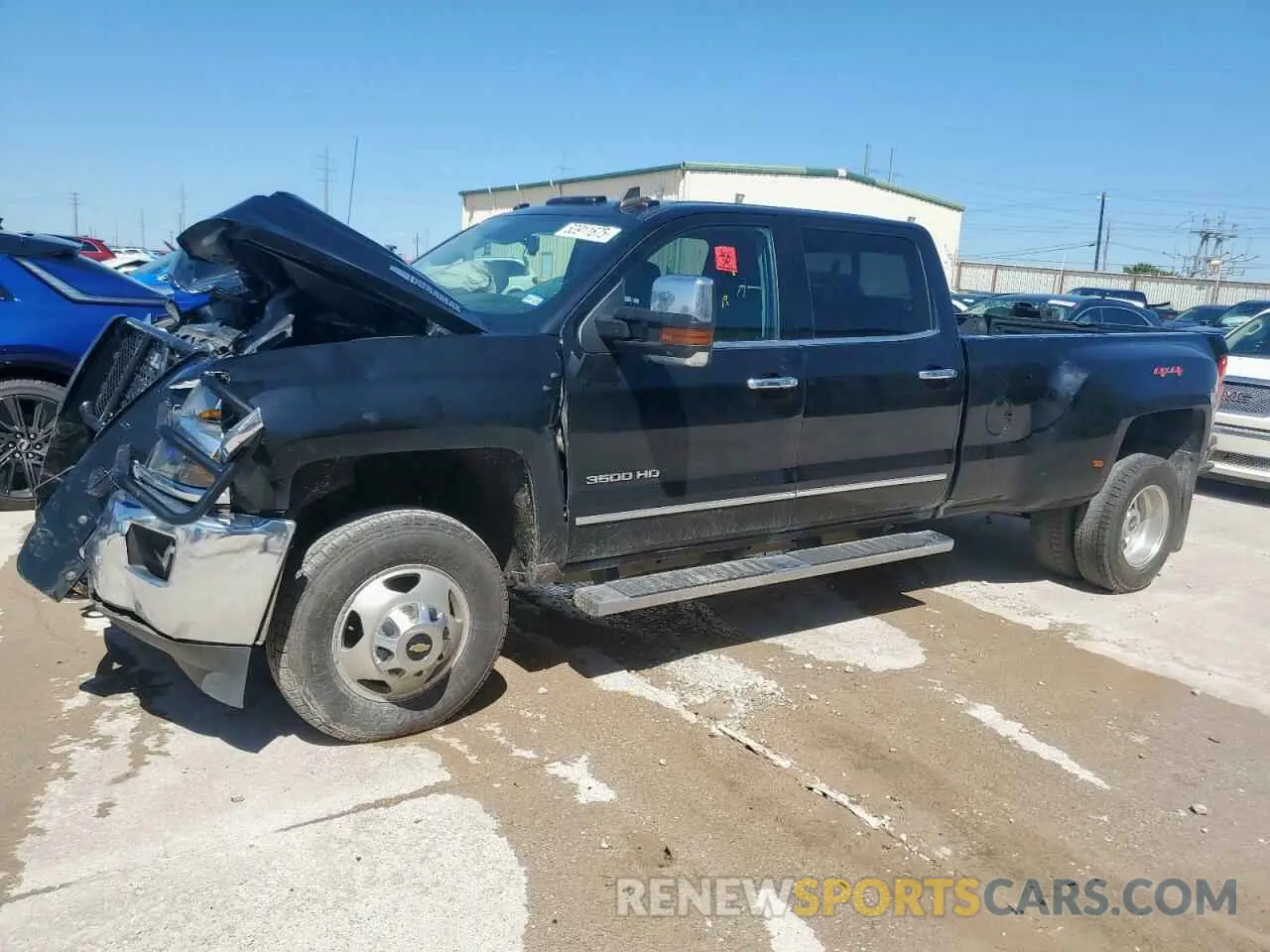 1 Photograph of a damaged car 1GC4KXEY3KF128865 CHEVROLET ALL Models 2019
