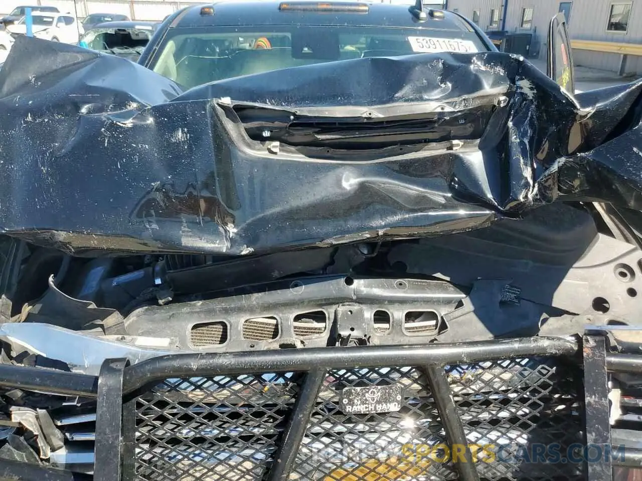 11 Photograph of a damaged car 1GC4KXEY3KF128865 CHEVROLET ALL Models 2019