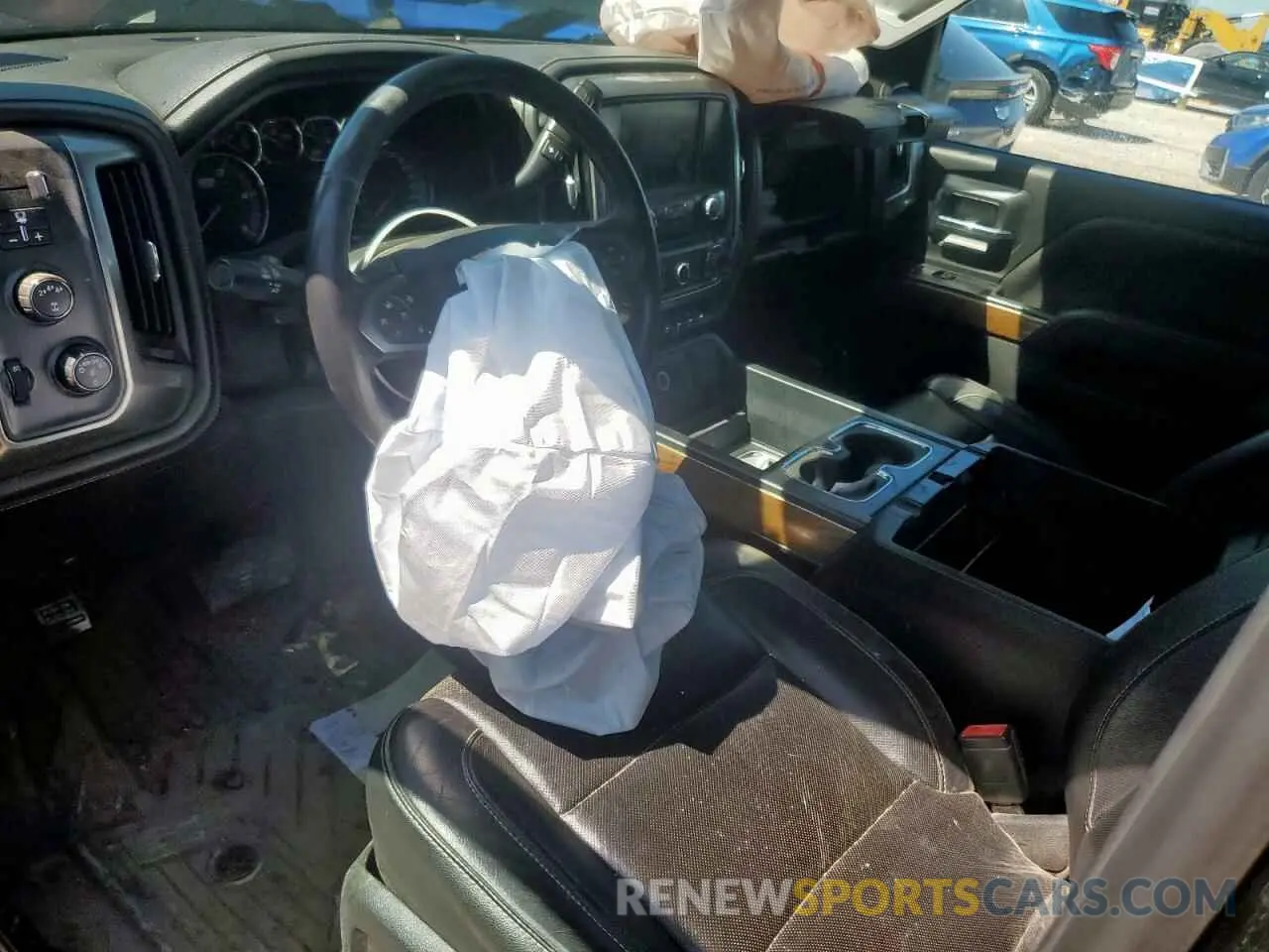 8 Photograph of a damaged car 1GC4KXEY3KF128865 CHEVROLET ALL Models 2019