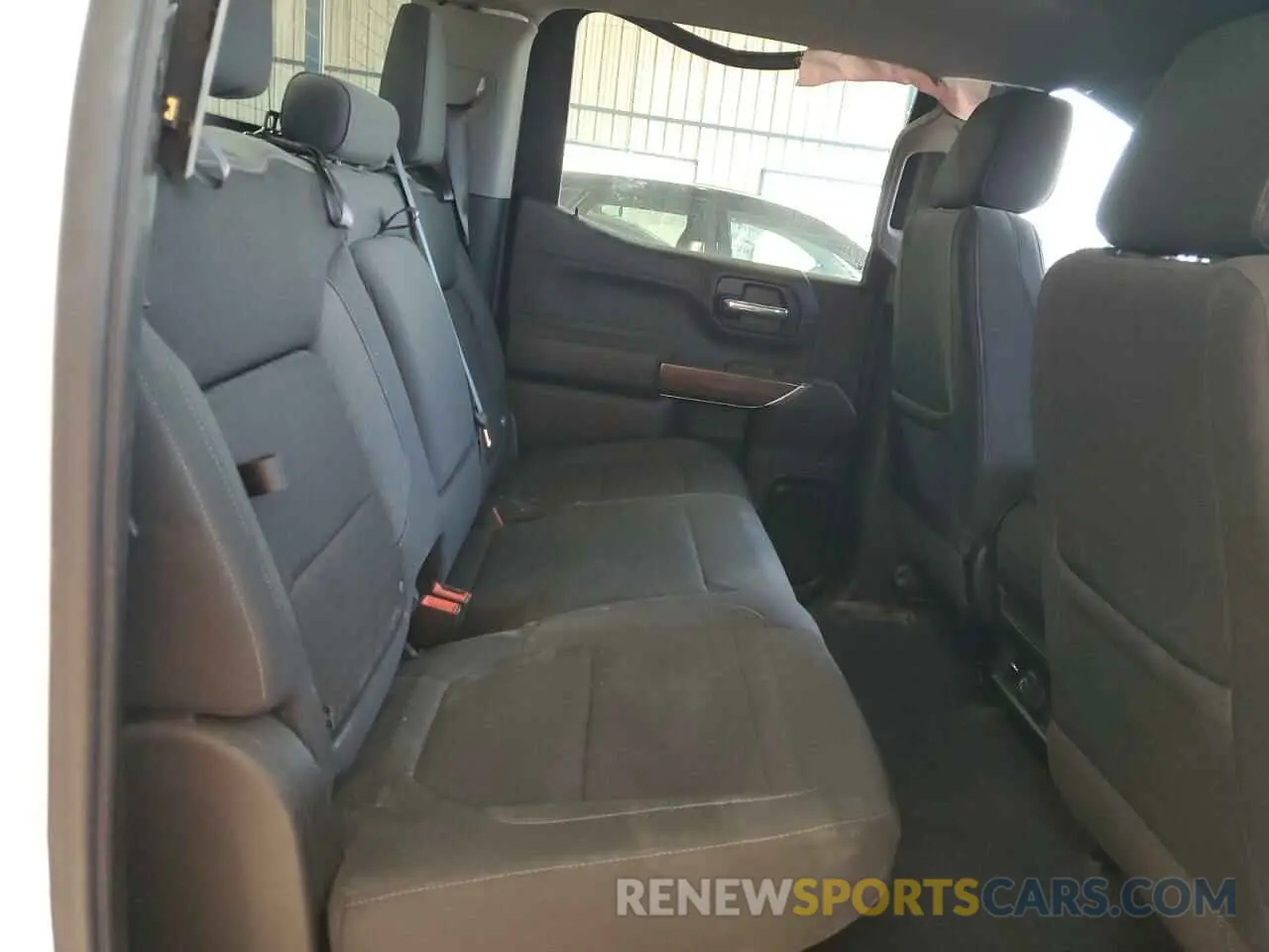 11 Photograph of a damaged car 1GCPYFED4KZ371621 CHEVROLET ALL Models 2019