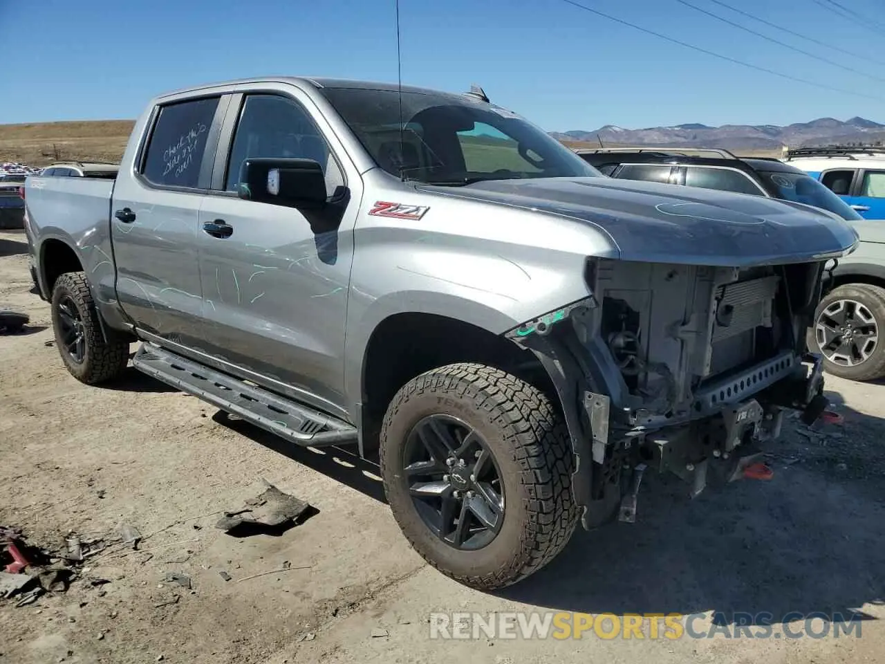 4 Фотография поврежденного автомобиля 1GCPYFED7KZ206890 CHEVROLET ALL Models 2019