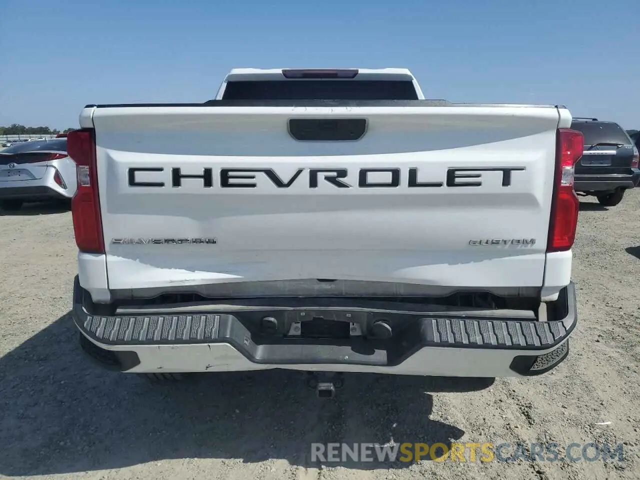 6 Фотография поврежденного автомобиля 1GCRWBEH0KZ237750 CHEVROLET ALL Models 2019