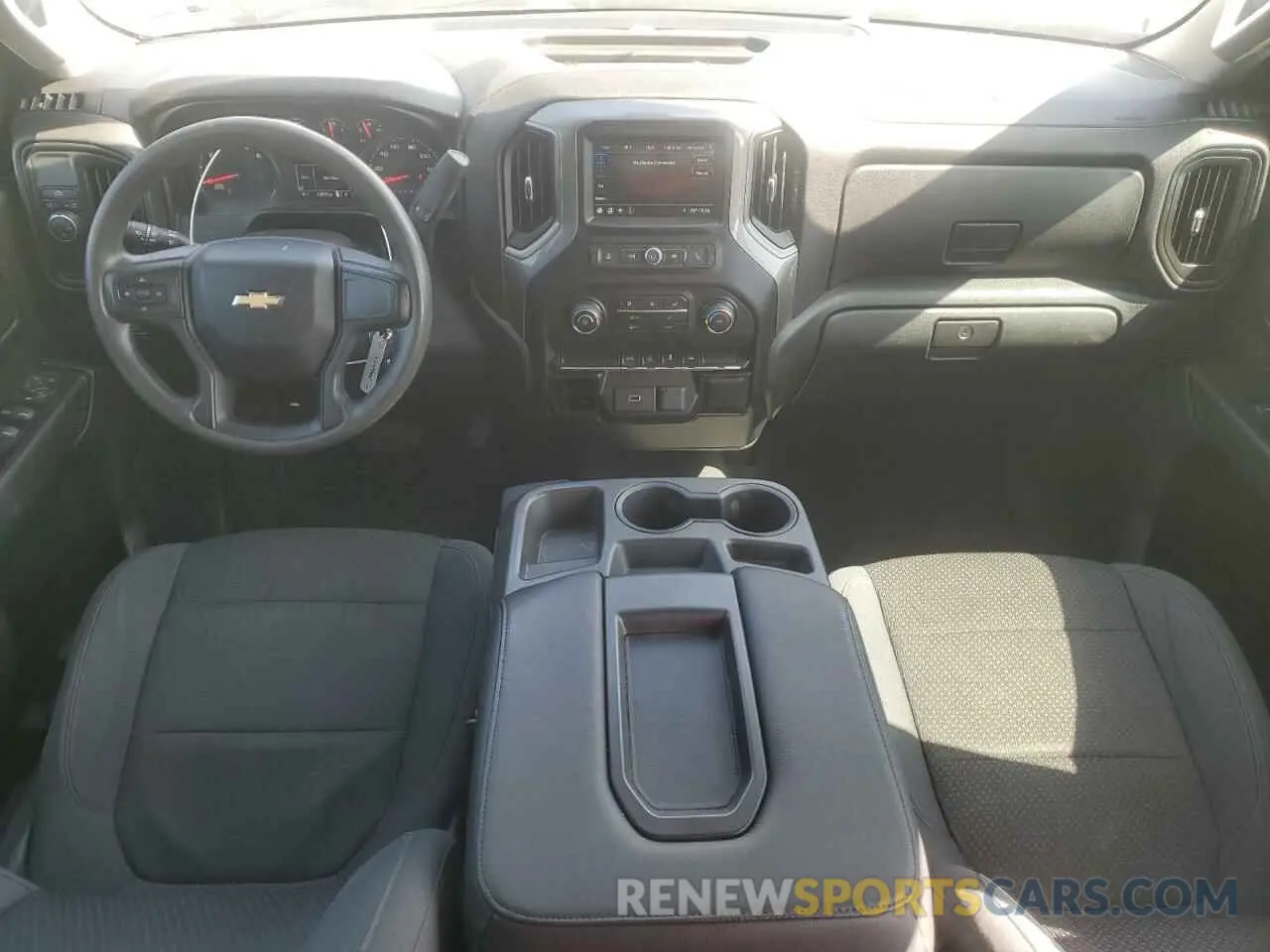 8 Фотография поврежденного автомобиля 1GCRWBEH0KZ237750 CHEVROLET ALL Models 2019