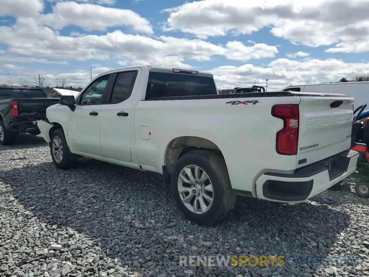 2 Фотография поврежденного автомобиля 1GCRYBEH1KZ276681 CHEVROLET ALL Models 2019
