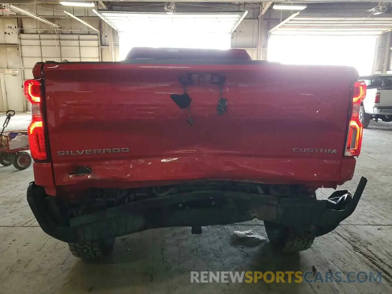 6 Photograph of a damaged car 1GCRYCEF3KZ372963 CHEVROLET ALL Models 2019