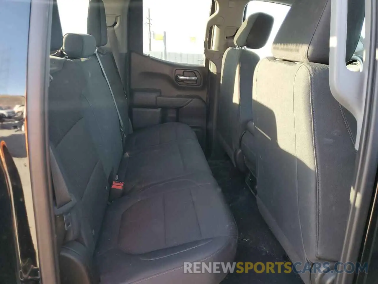 11 Photograph of a damaged car 1GCRYCEFXKZ370191 CHEVROLET ALL Models 2019