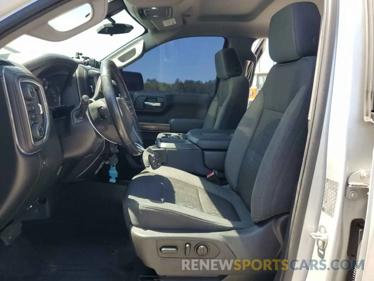 7 Фотография поврежденного автомобиля 1GCUYDED4KZ108536 CHEVROLET ALL Models 2019