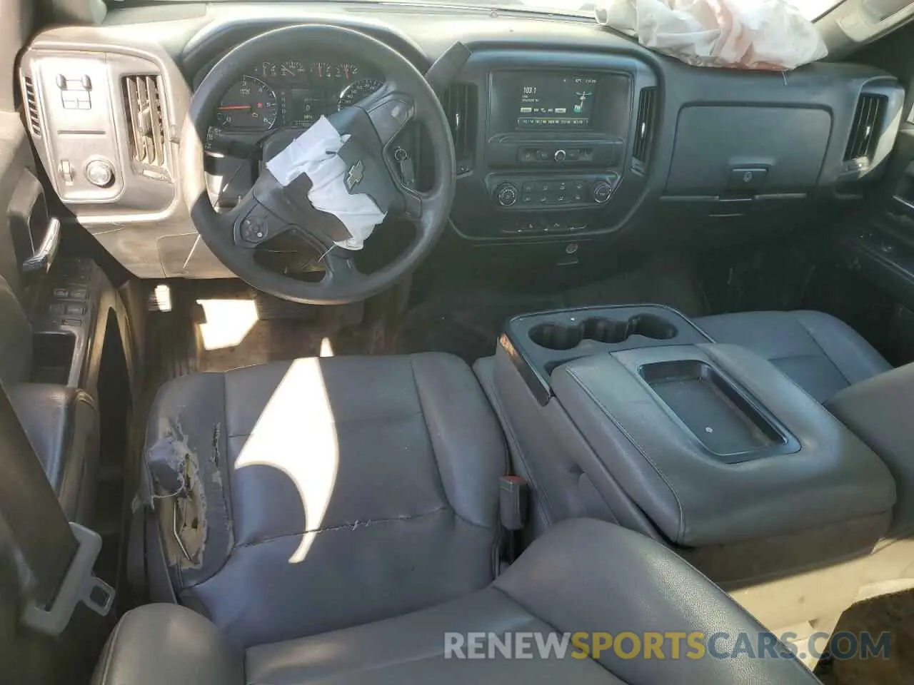 8 Фотография поврежденного автомобиля 2GC2CREG1K1153763 CHEVROLET ALL Models 2019
