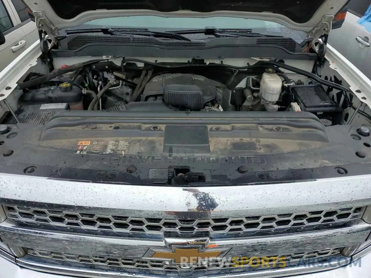 11 Photograph of a damaged car 2GC2CREG7K1141472 CHEVROLET ALL Models 2019