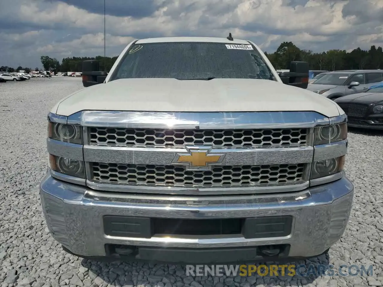 5 Photograph of a damaged car 2GC2CREG7K1141472 CHEVROLET ALL Models 2019