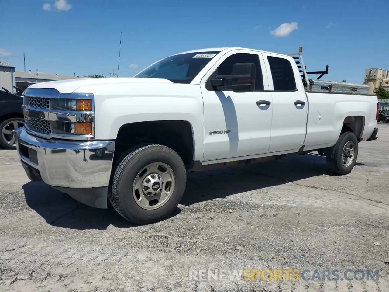 1 Photograph of a damaged car 2GC2CREG8K1134028 CHEVROLET ALL Models 2019
