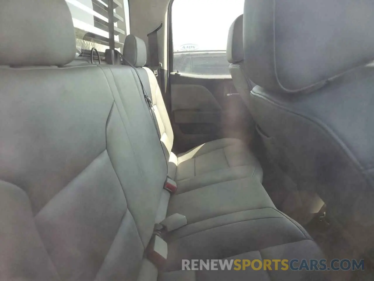 10 Photograph of a damaged car 2GC2CREG8K1134028 CHEVROLET ALL Models 2019